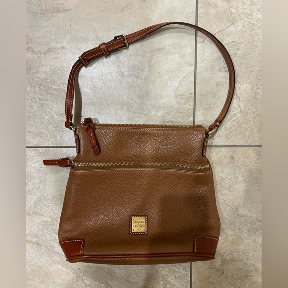 Dooney & Bourke Handbags - Rooney & Bourke Bag